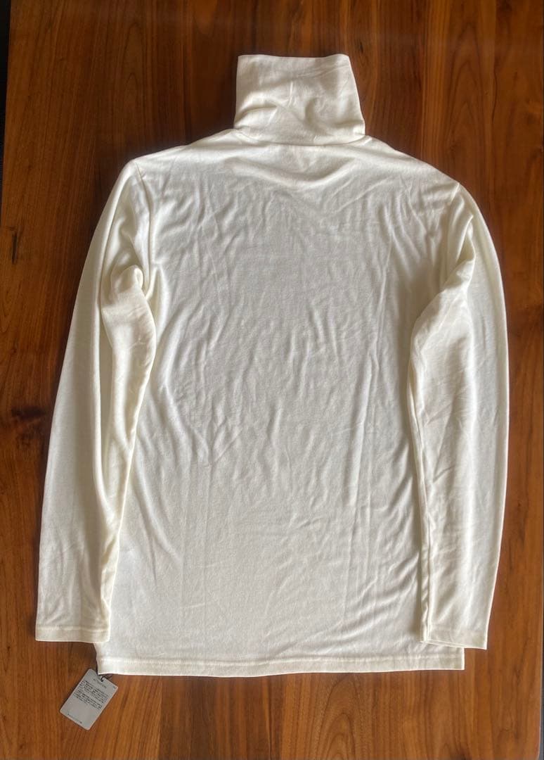 新品未使用★ TRAVISMATHEW トラヴィスマシュー　薄手タートルネック