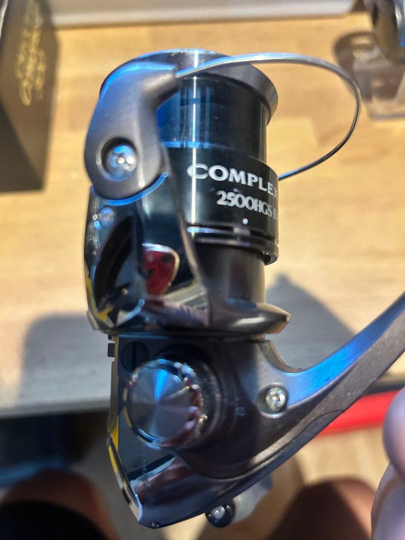 COMPLEX BB 2500HGS F4 スピニングリール