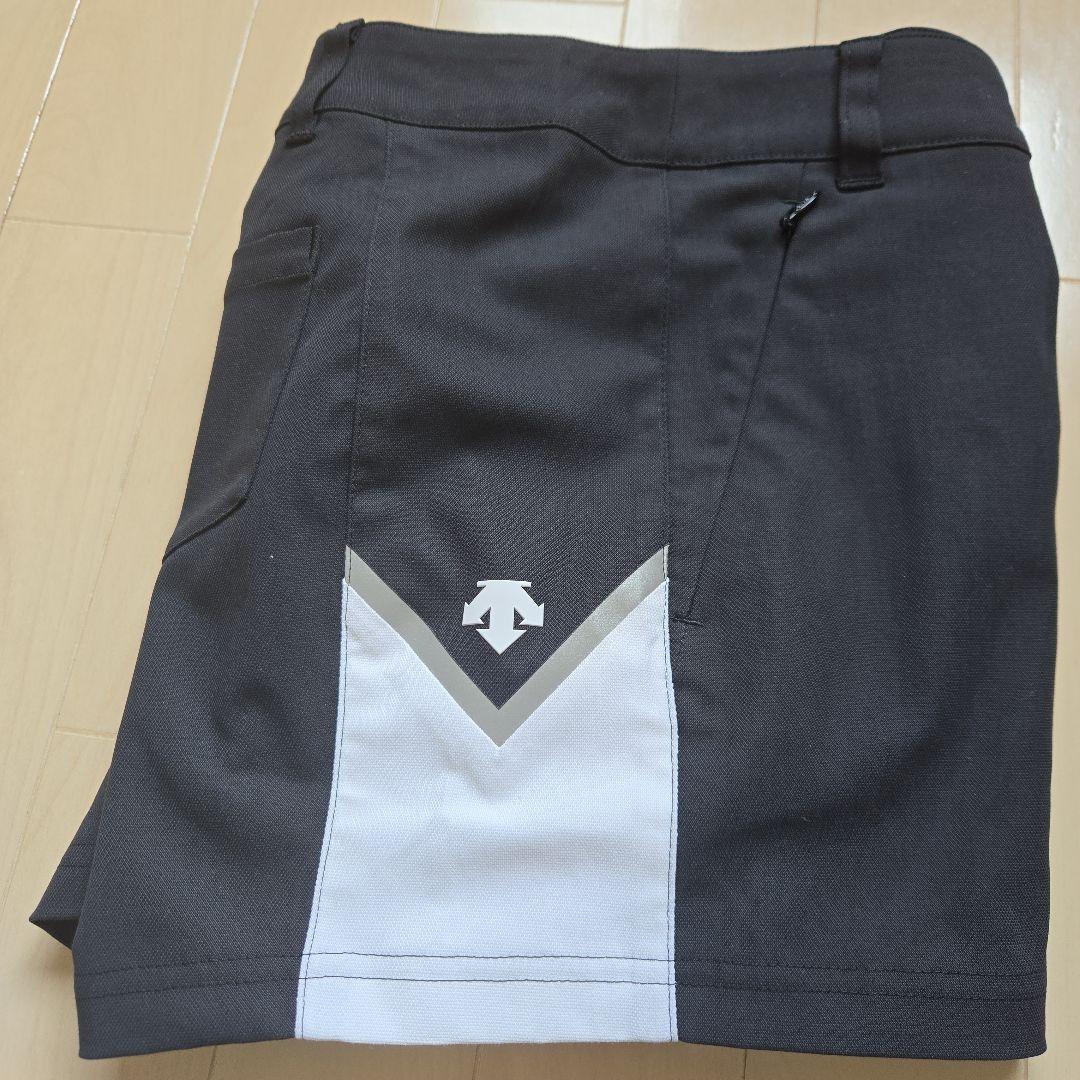 【新品】【未使用】DESCENTEレディース、ゴルフパンツ黒