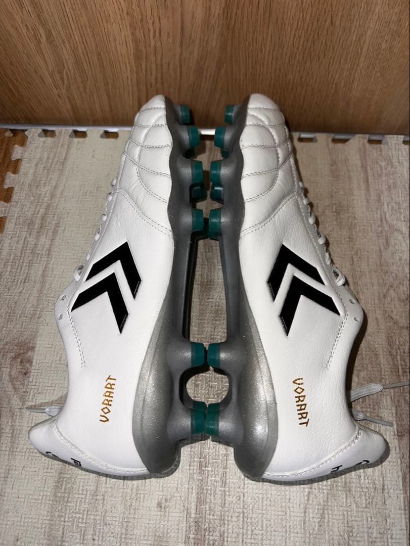hummel サッカーシューズ ホワイト