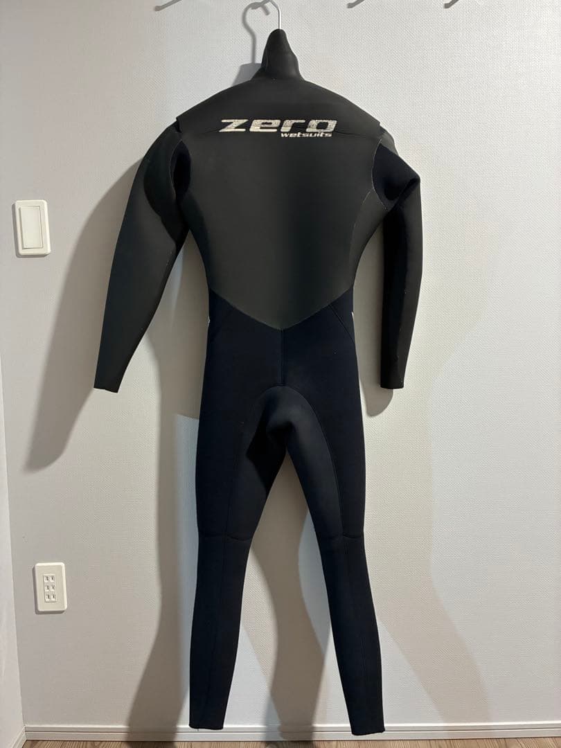 ZERO WETSUITS／ゼロ ウェットスーツ セミドライ3mm　ML