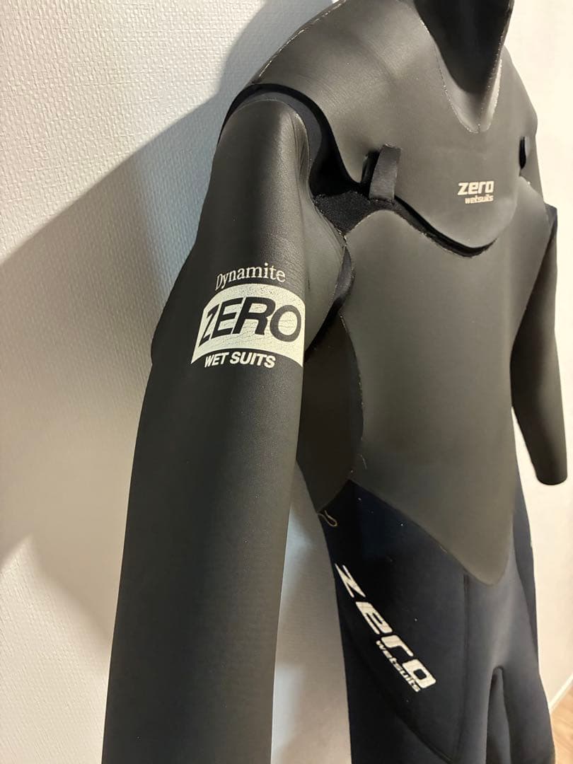ZERO WETSUITS／ゼロ ウェットスーツ セミドライ3mm　ML