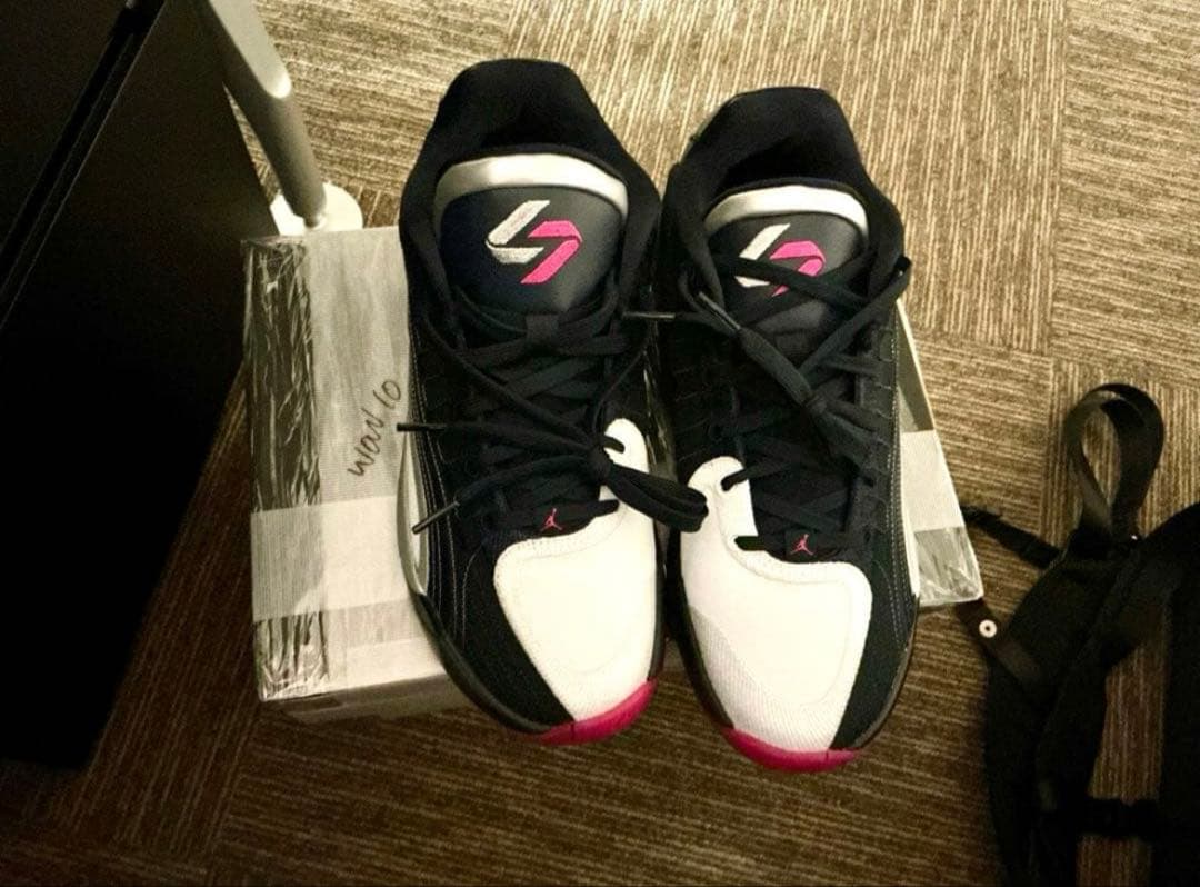 h*a様 新品未使用！Jordan Luka 4