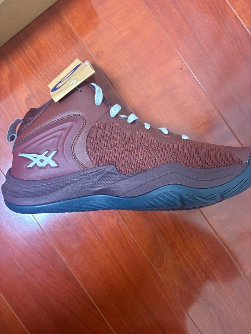 ASICS バスケットボールシューズ ブラウン