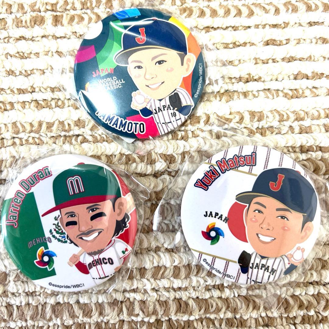 【新品未開封】WBC2026 ポーチ　缶バッジ　ワールドベースボールクラシ　ベア