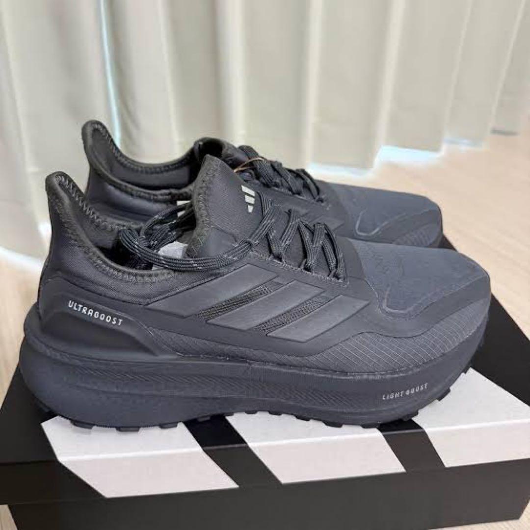 adidas アディダス　ULTRABOOST ランニングシューズ　23.5cm