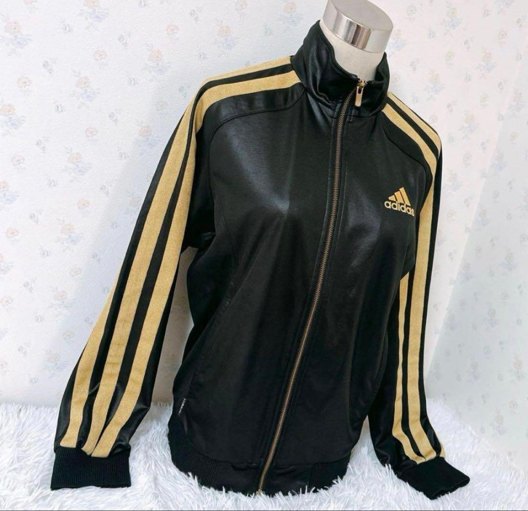 【adidas】ジャージ 上下セット ブラック×ゴールド　スポーツウェア S