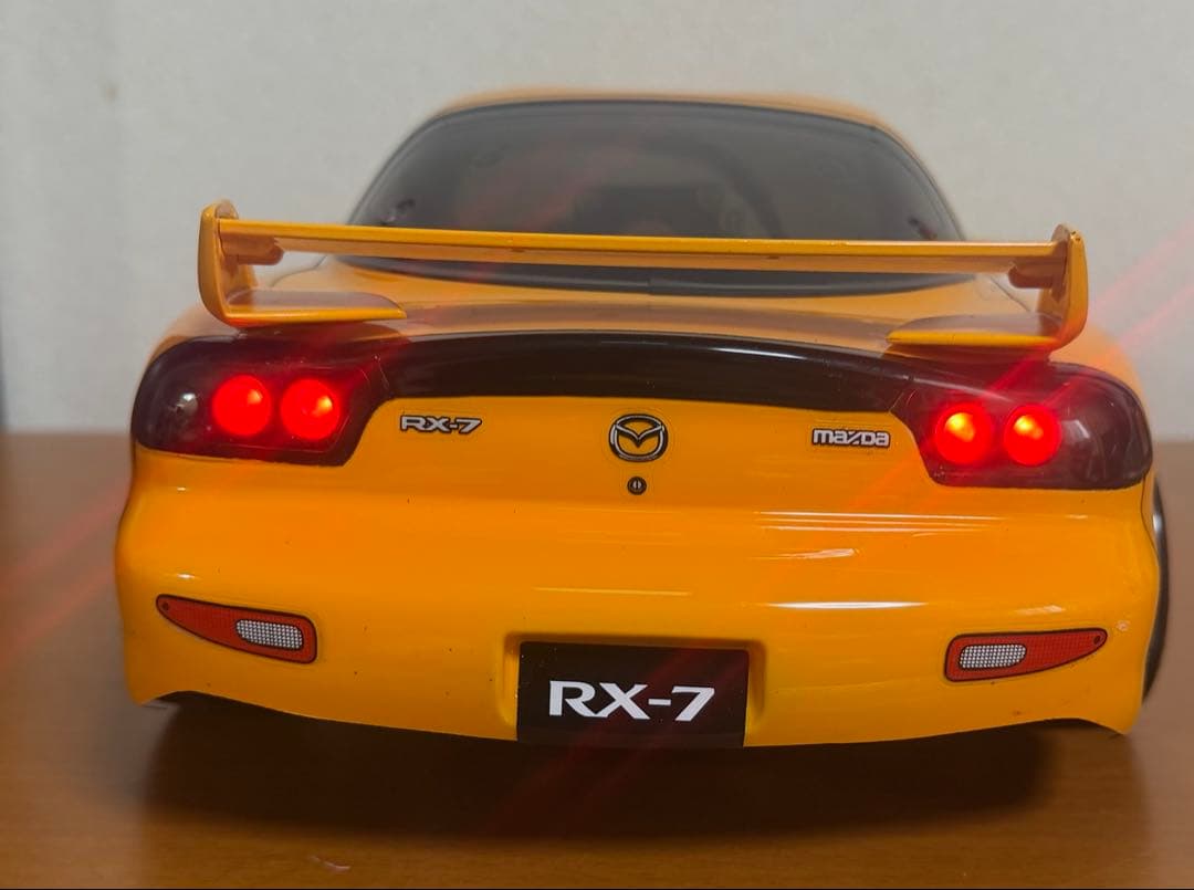 タミヤラジコンボディー　RX-7 FD3S LED電飾付き