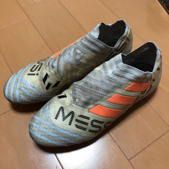 アディダス サッカースパイク ネメシス
