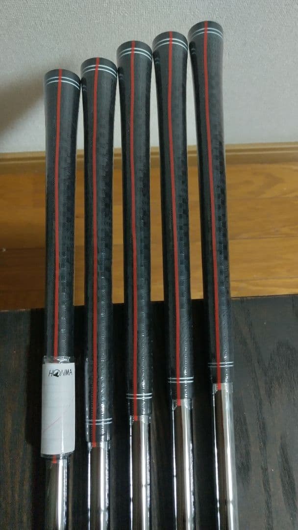 『新品』ホンマ ツアーワールド アイアン5本セット（#6-#10)