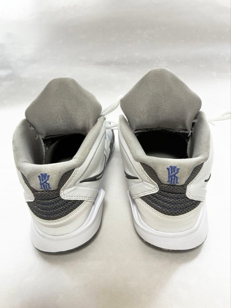 【極希少】NIKE ナイキ　カイリー インフィニティGS バッシュ24.5