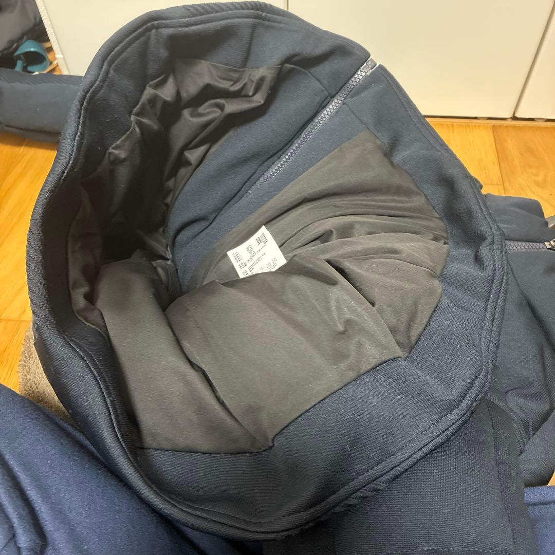美品・DESCENTE GOLF ネイビー ダウンジャケット