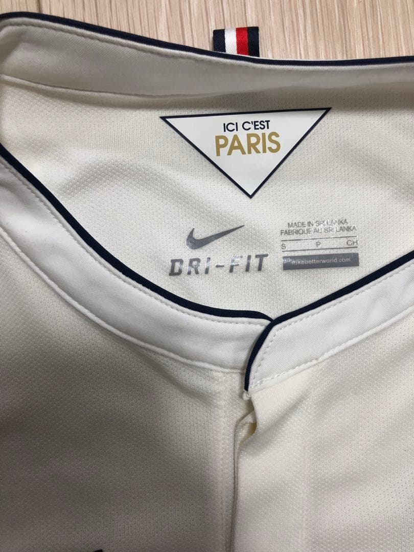 週末セール　パリサンジェルマン　14/15 ユニフォーム　新品　PSG 正規品