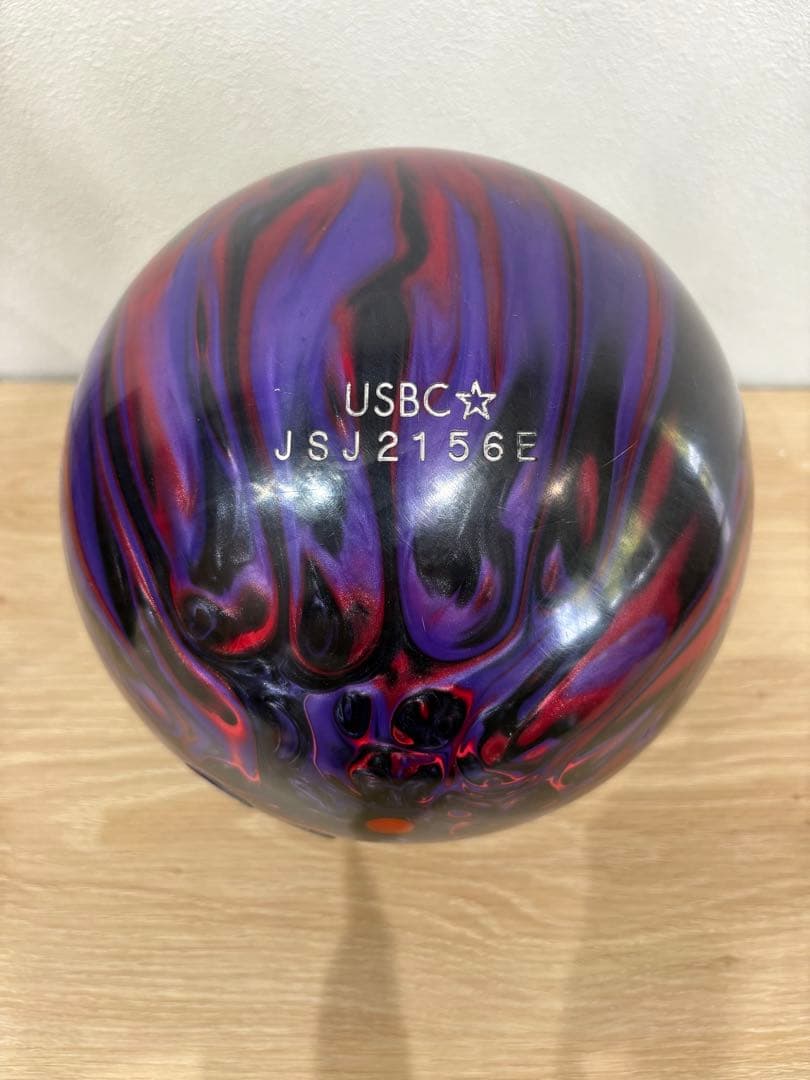 BLACK WIDOW NIGHTMARE ボウリングボール 14lb