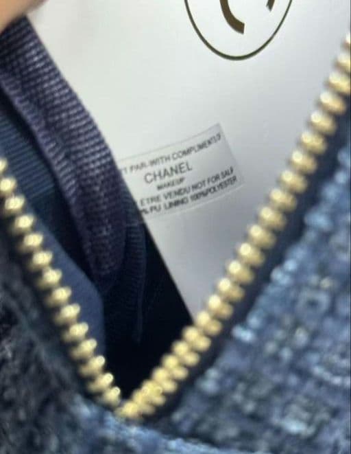 【未使用品】CHANEL ネイビー ツイード バックパック　今だけおまけ付