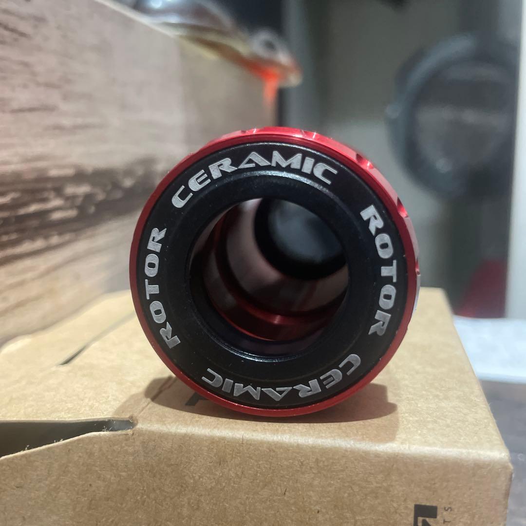 新品未使用！ROTOR CERAMIC ボトムブラケット レッド