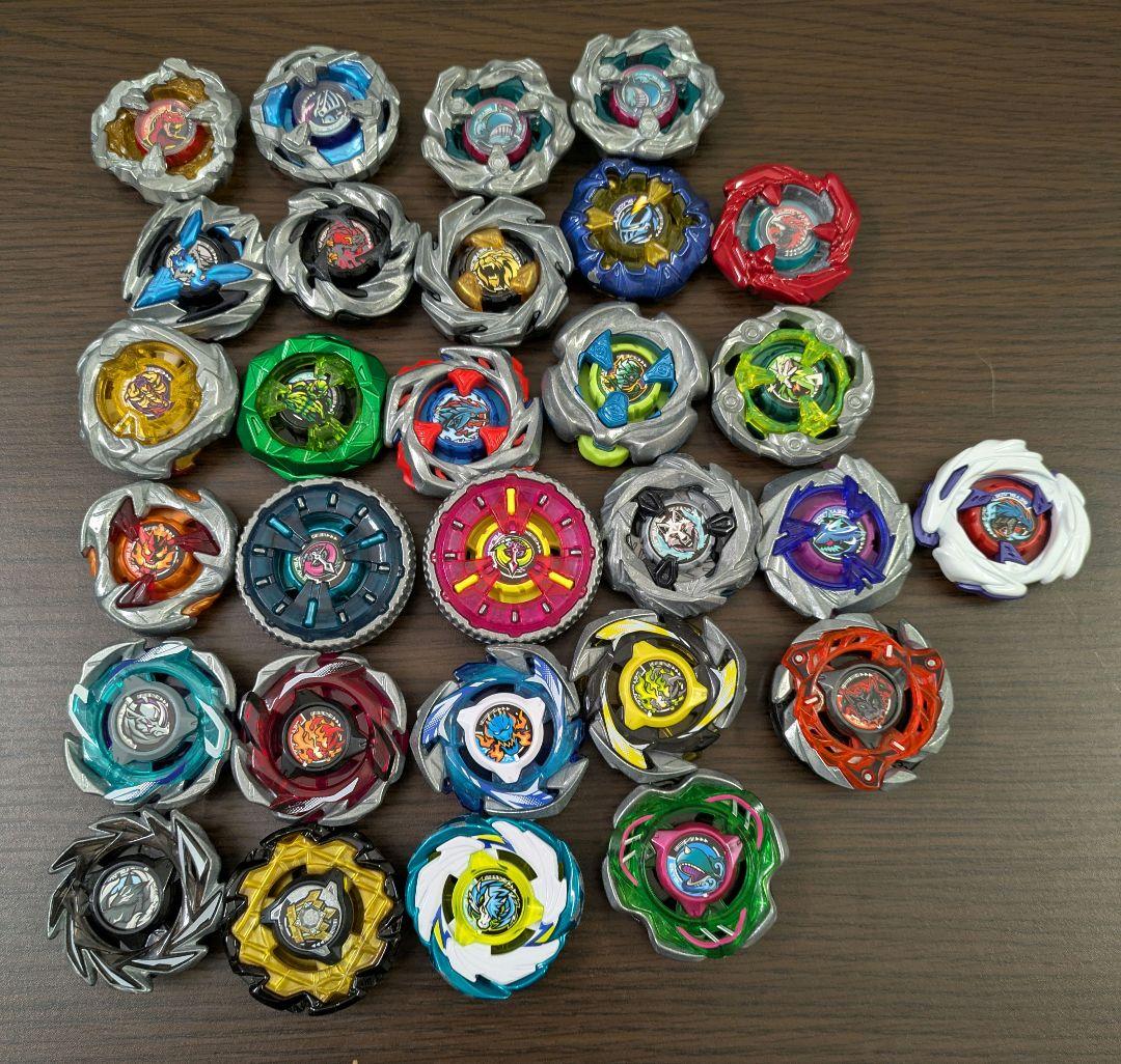 ベイブレードX　中古引退品　シャークスケイル　ウィザードロッド　など　まとめ売り