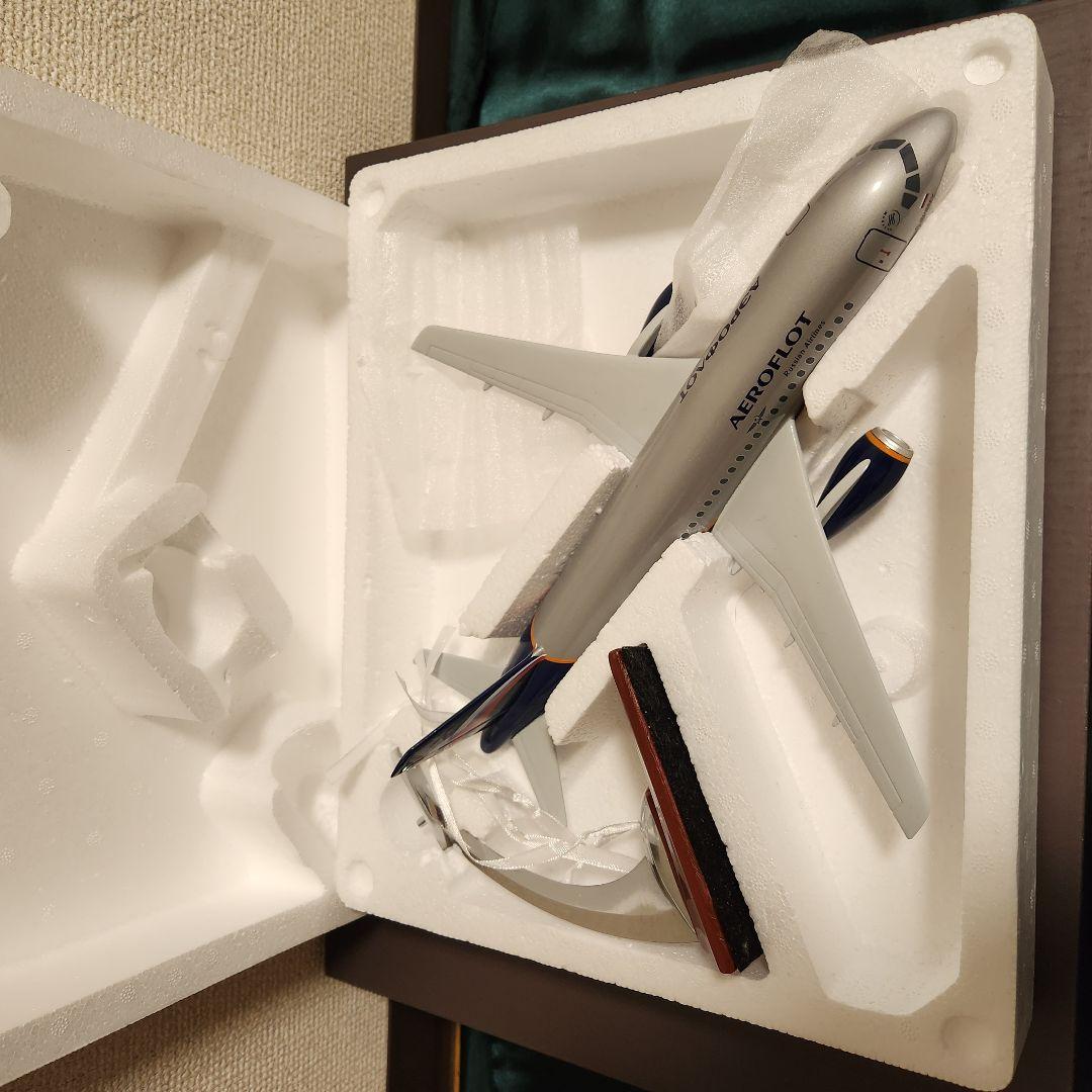 1/100 アエロフロート SSJ100-95B Russian