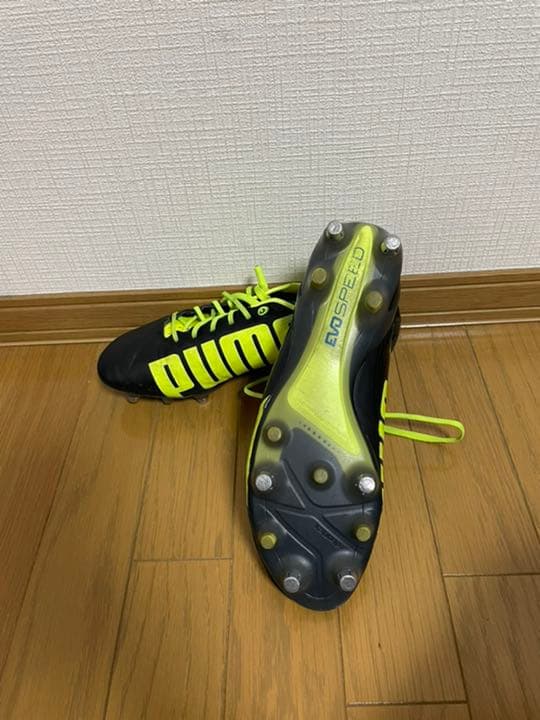 サッカースパイク取り替え　エヴォスピード1