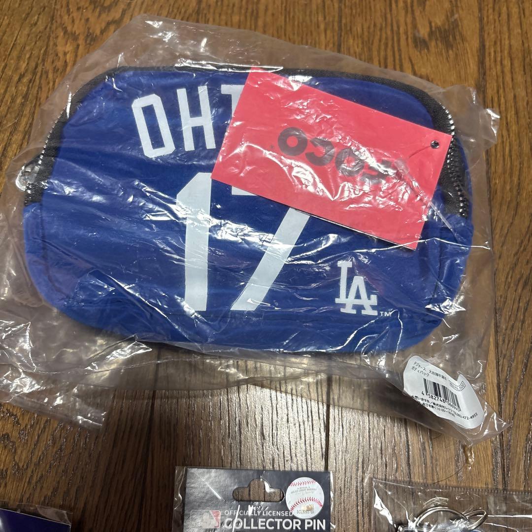 ドジャース　大谷翔平　50-50 グッズ　7点　バッグ　ピンバッジ ユニフォーム