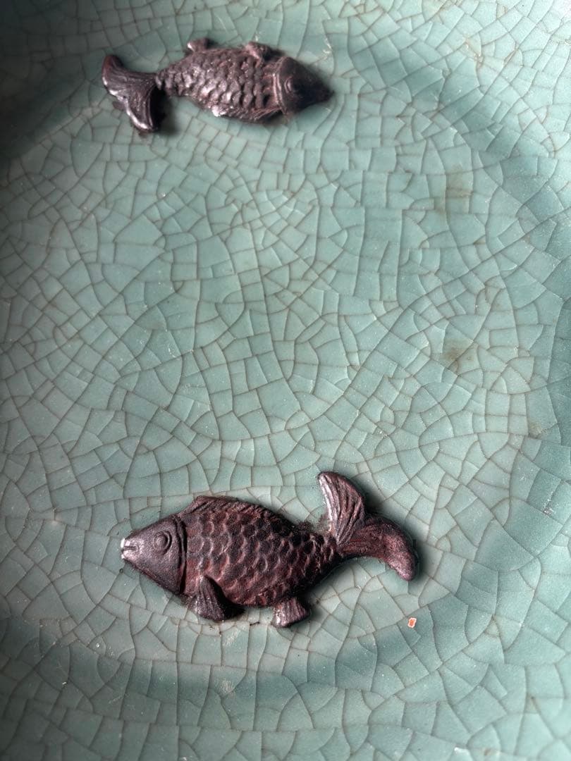 中国古美術品　明の時代　特大魚文龍泉大皿　天龍寺窯　37cm
