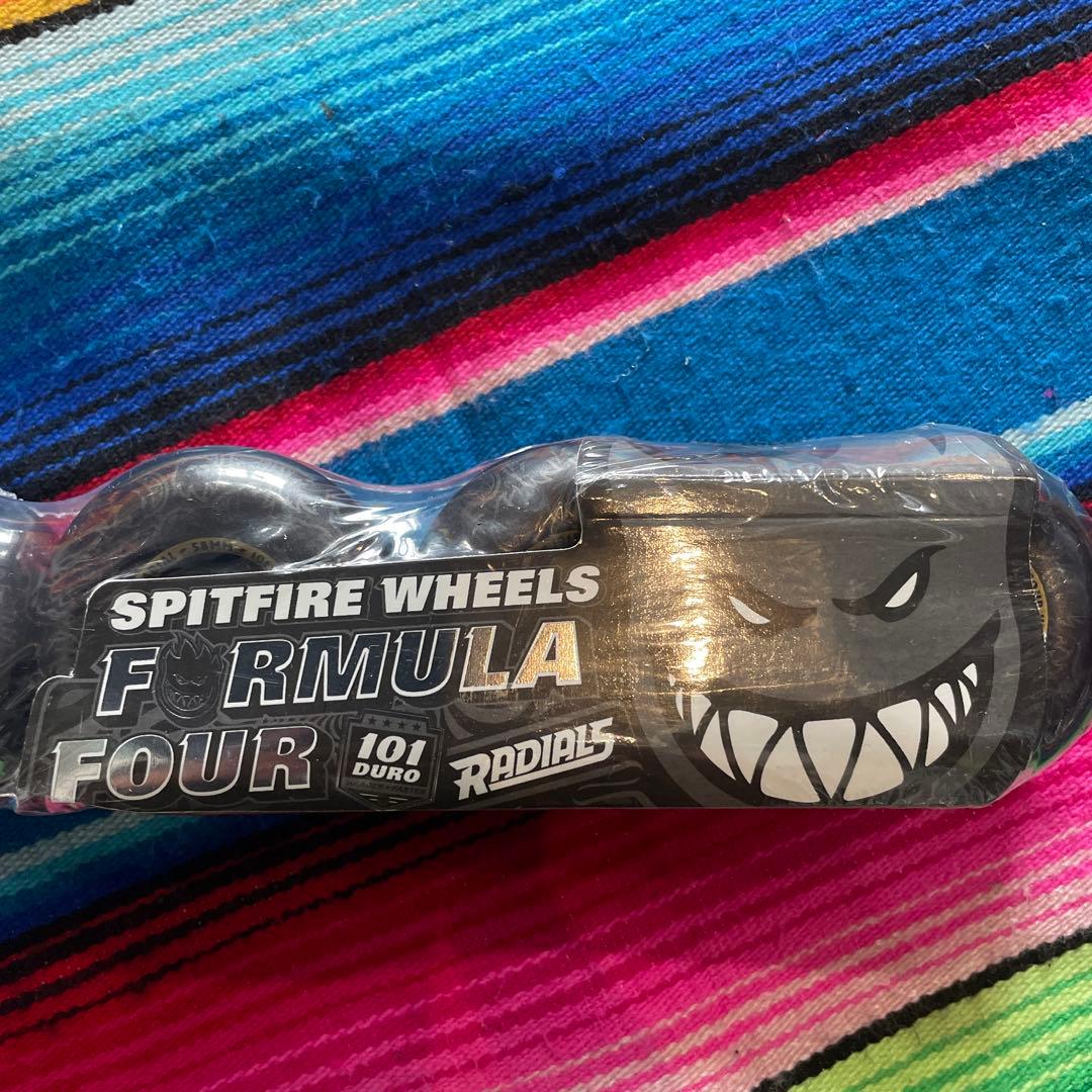 スケートボード Spitfire Formula Four 58mm101a Radial