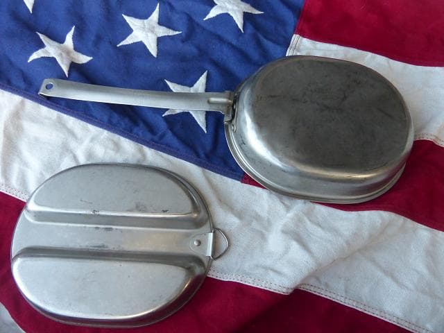 ナム戦 1966” 米軍実物　メスキットパン REGAL　食器　325