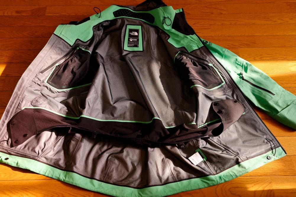 ノースフェイス BRIGANDINE FUTURELIGHT JACKET