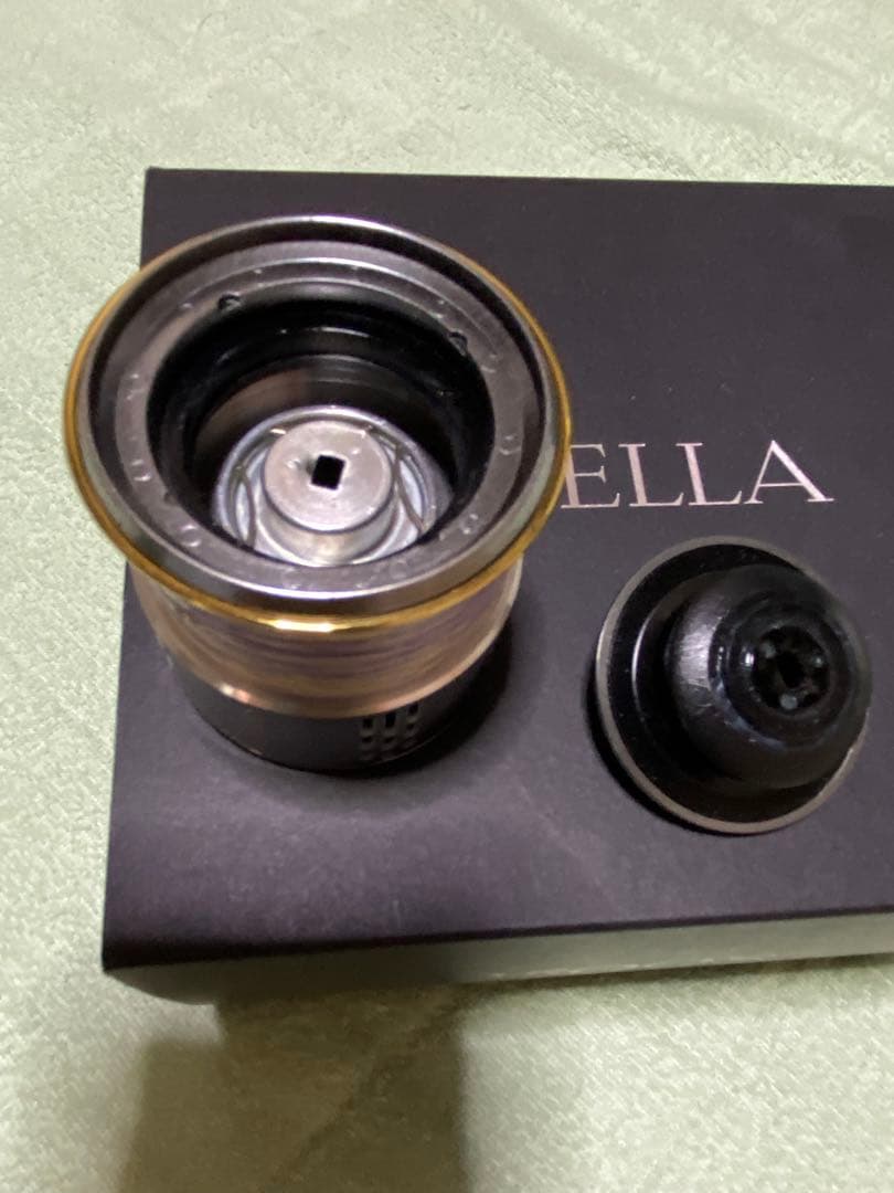 STELLA スピニングリール 2500S