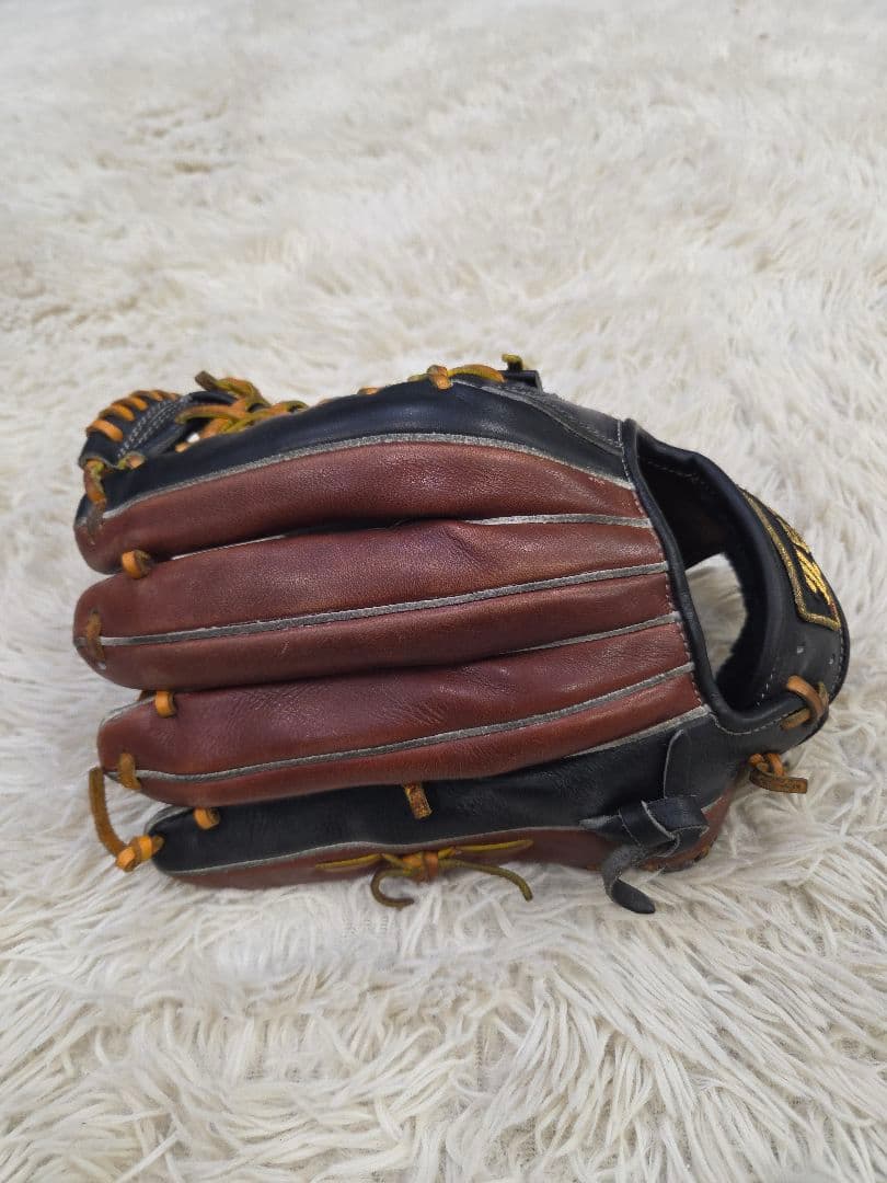 ZETT PROSTATUS 軟式用グラブ 内野手用 最高級グレード