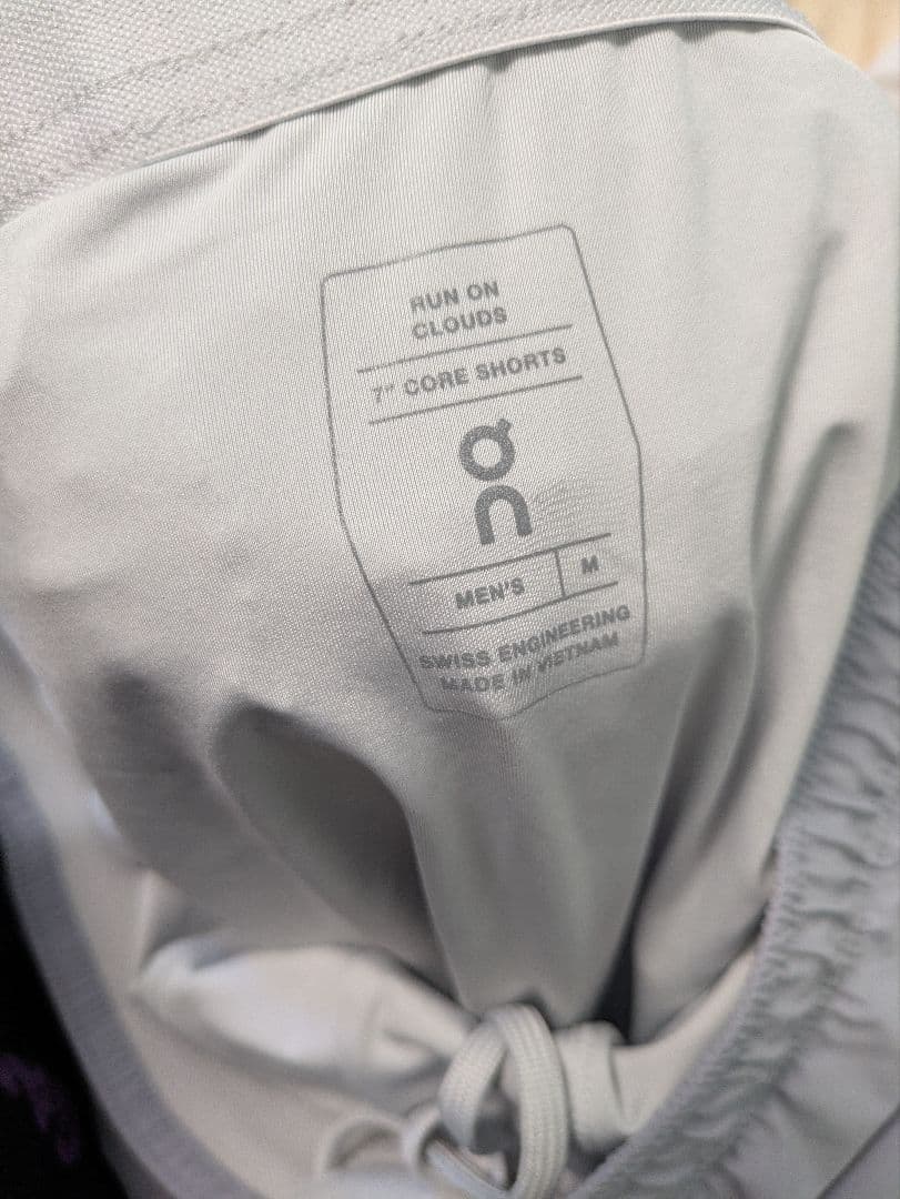 ON 7\" Core Shorts グレー M　メンズ