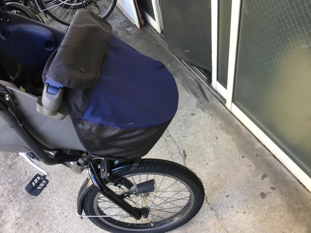 地域限定送料無料　ギュットミニ　13,2AH　三人乗り　黒　神戸市　電動自転車