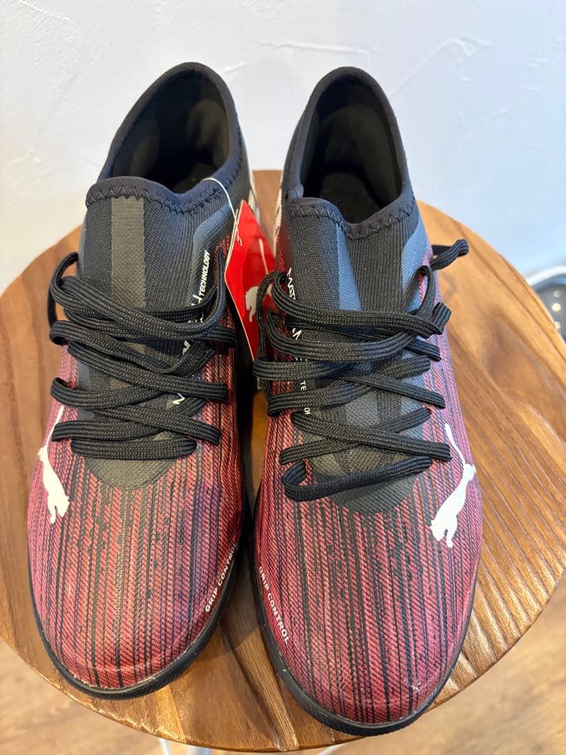 新品　PUMA サッカートレーニングシューズ　26.0cm