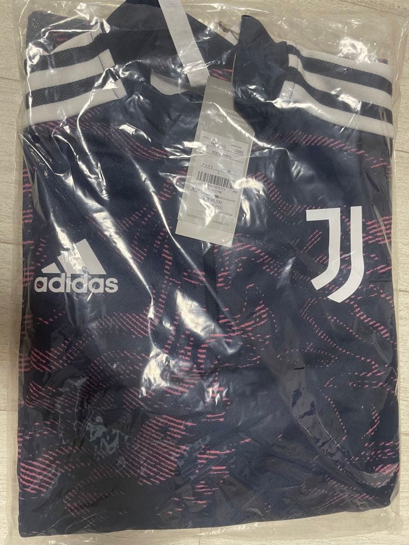 ⭐️新品未使用 adidas⭐️ ユベントス EU トレーニングトップ
