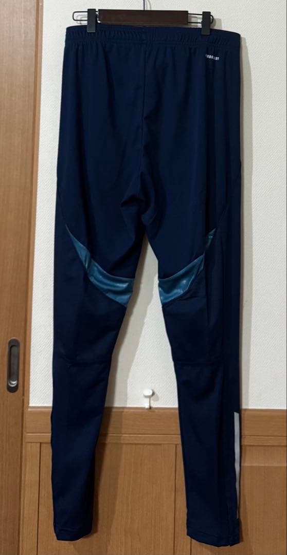 美品　アディダス アーセナルFC　トラックパンツ　トレーニングパンツ　L