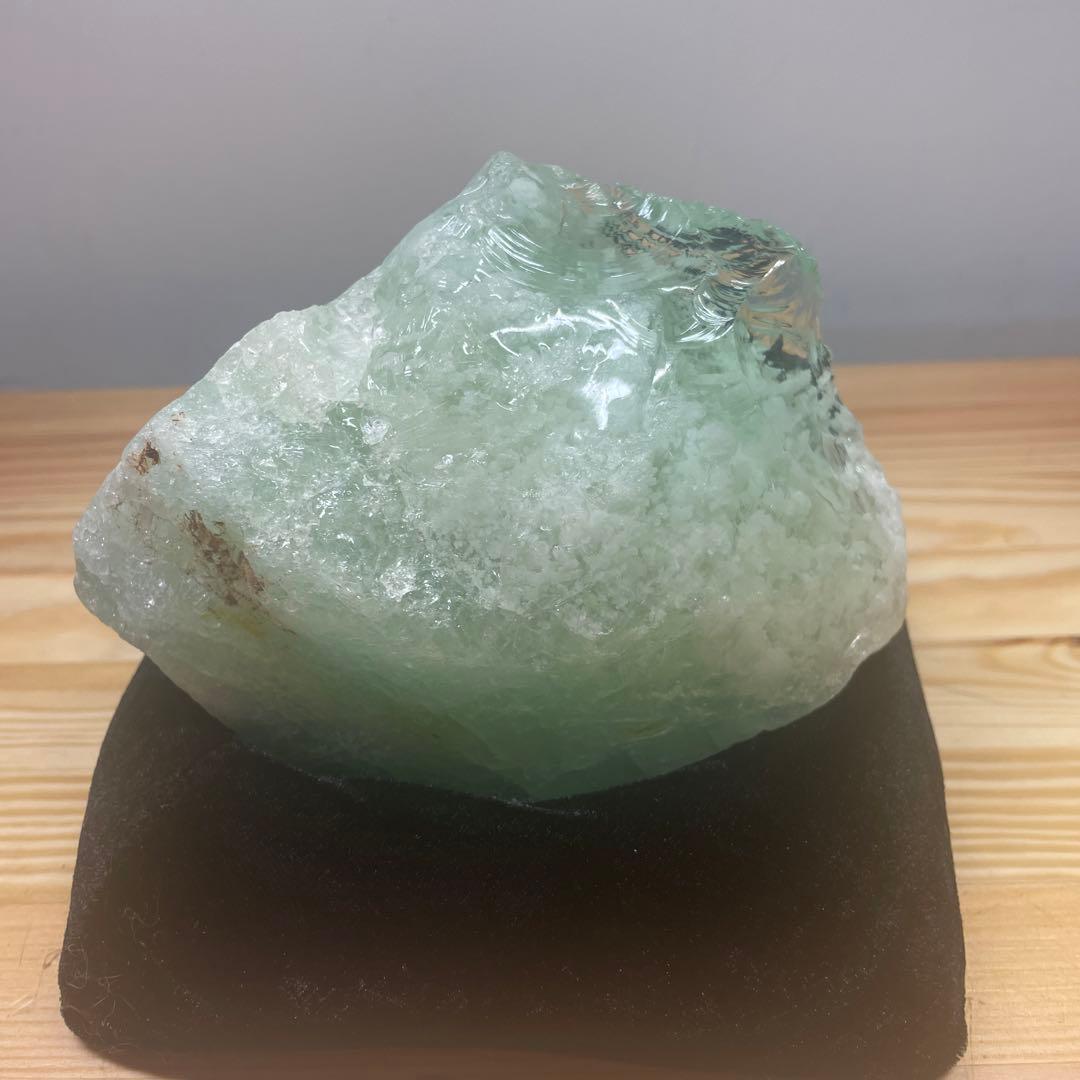 お値下げ　アンダラクリスタル　希少　ミルキーグリーン　1355g