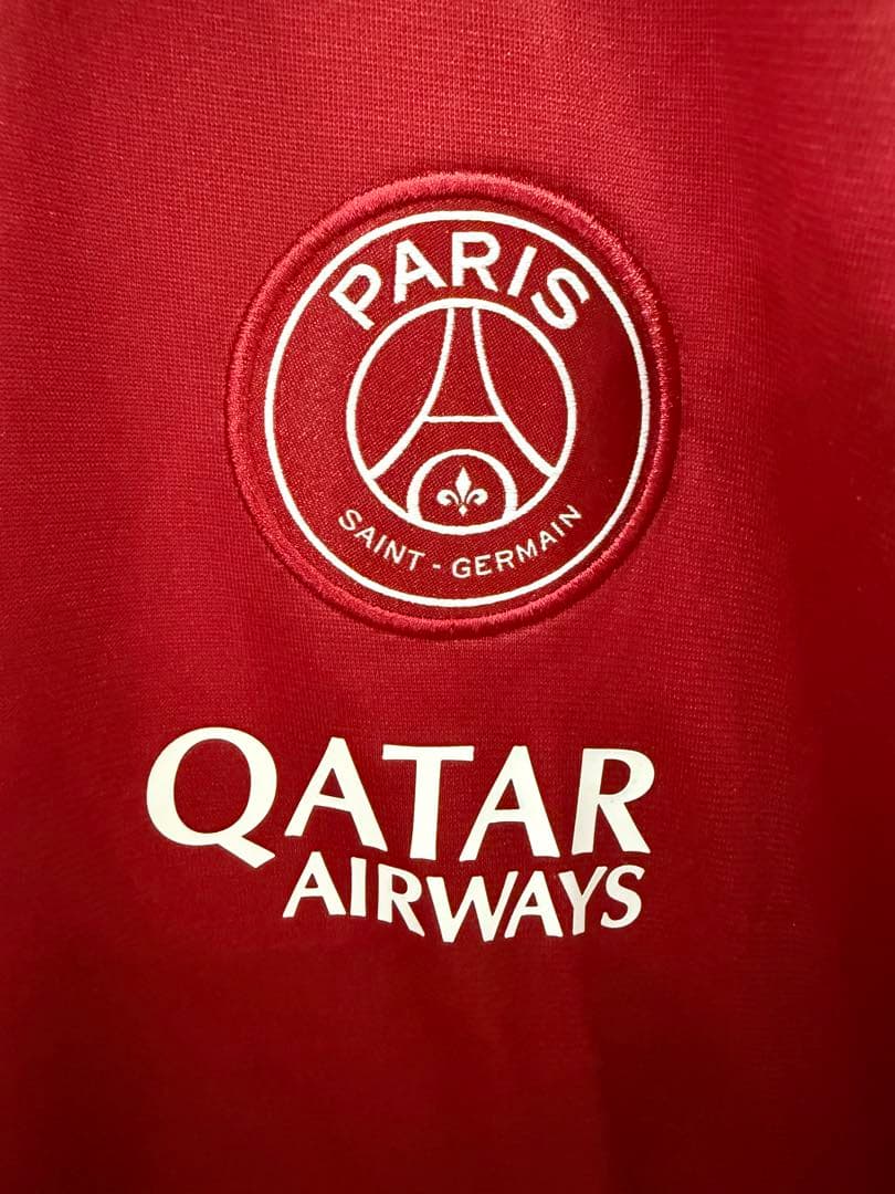 【新品】 PSG パリサンジェルマン 4th トラックスーツ 上下　Mサイズ