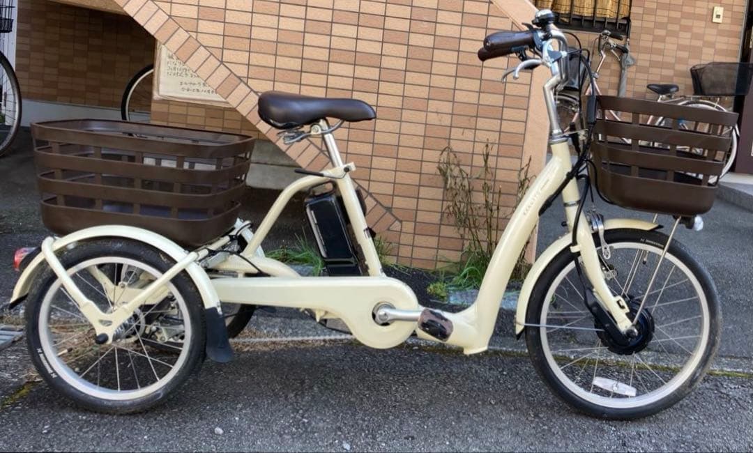 【美品】送料込み！電動アシスト自転車 RAKUTTO RW0B42と用品のセット