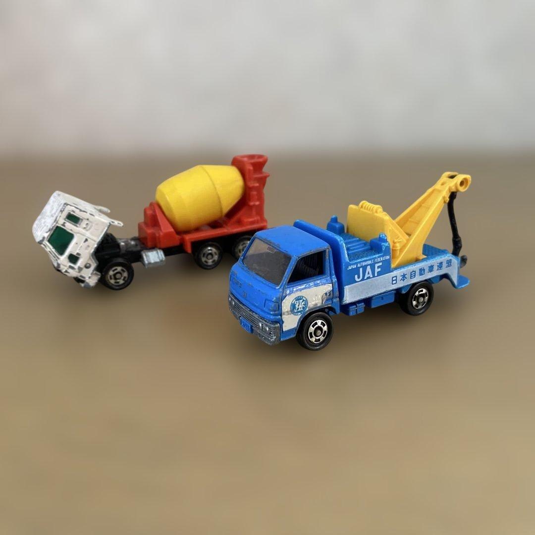 '80s〜'90s トミカ 働く車12台＆ダイカ　バス4台 日本製