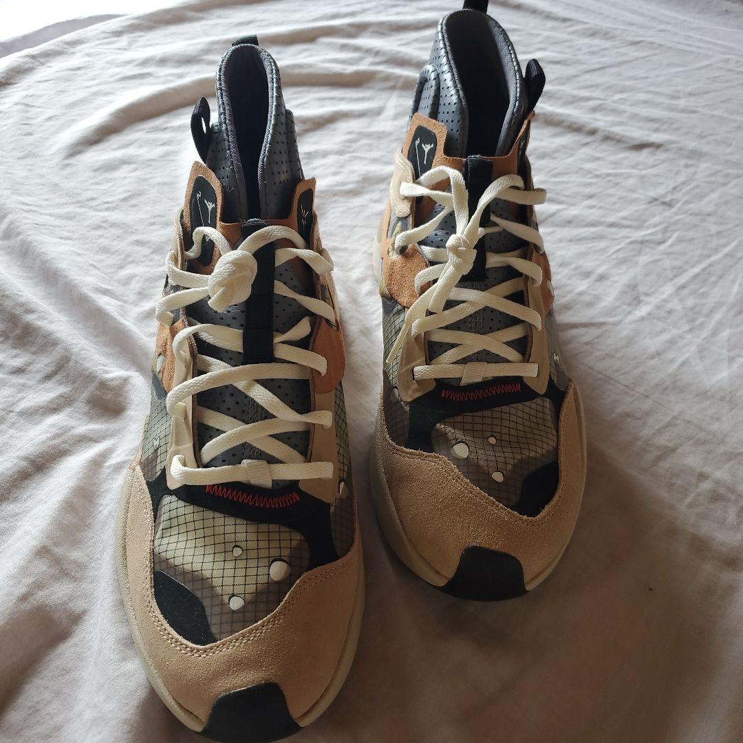 Jordan バスケットボールシューズ ハイカット ベージュ/ブラック/グレー