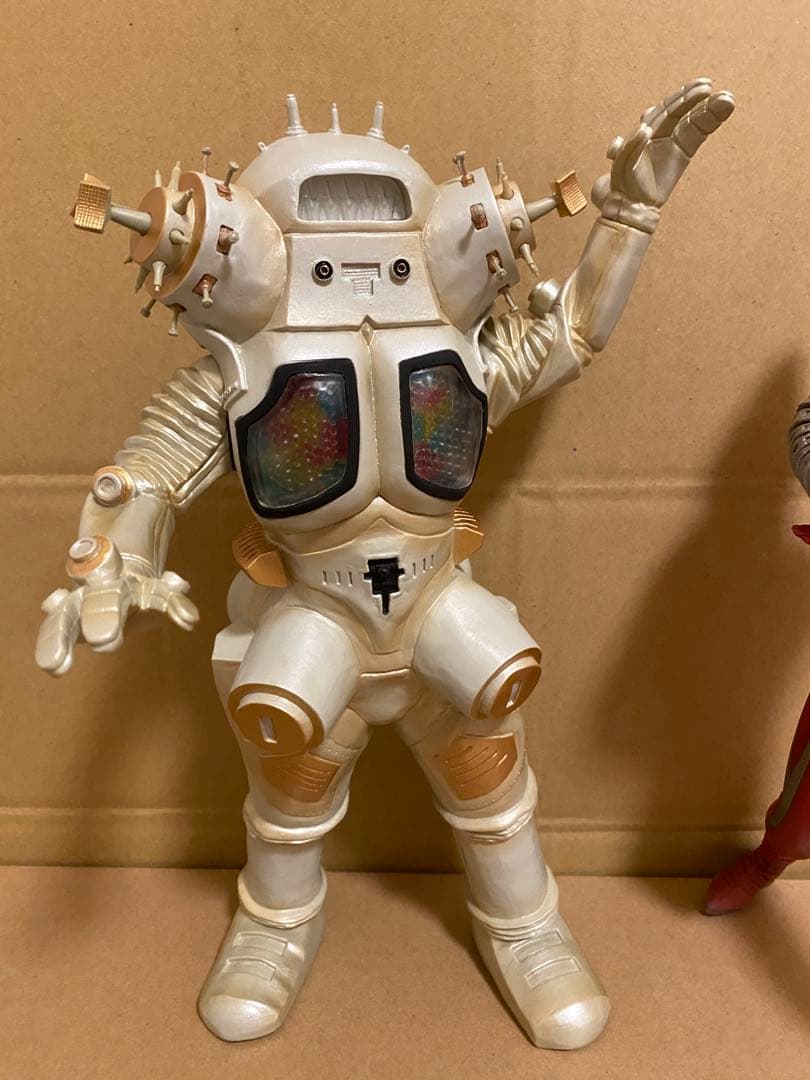 CCP 1/6 ウルトラセブン　キングジョー