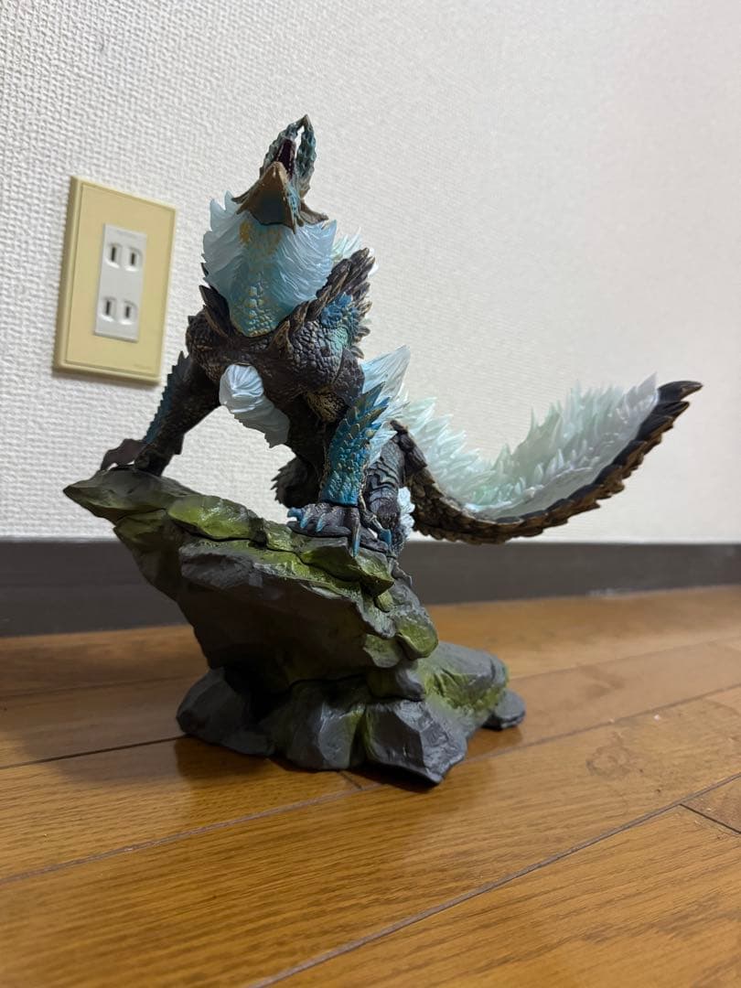 モンスターハンタージンオウガBIGフィギュア