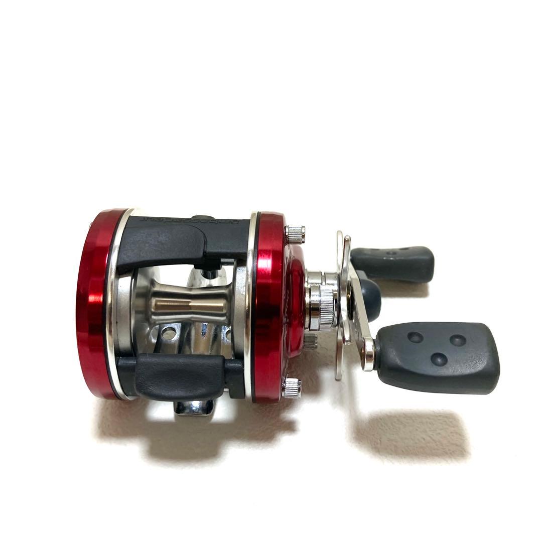 【週末限定値下げ】アブガルシアベイトリール　アンバサダー　5600BCX アブ