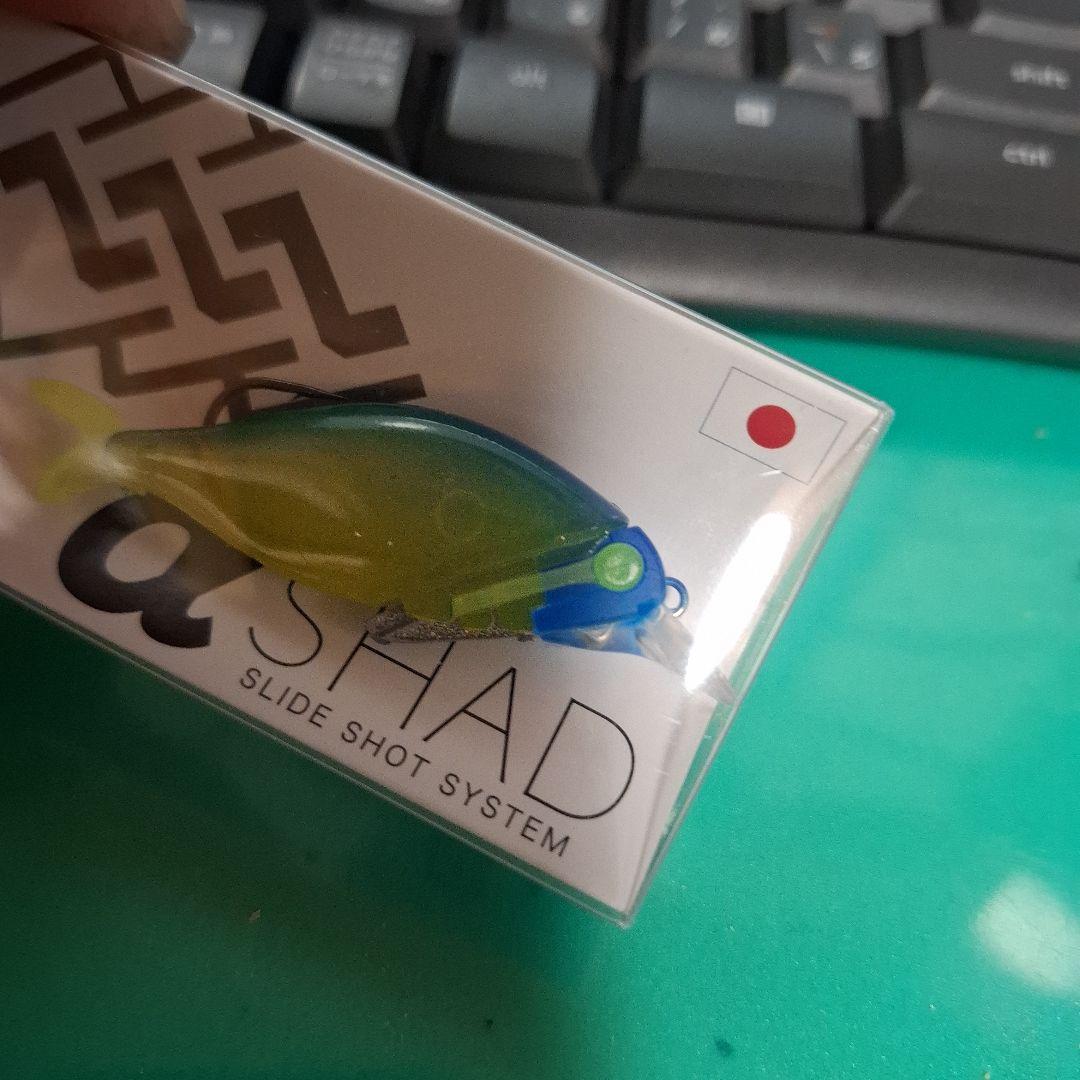 αSHAD　　 tttルアー　ブルーバックチャート　αシャッド　新品