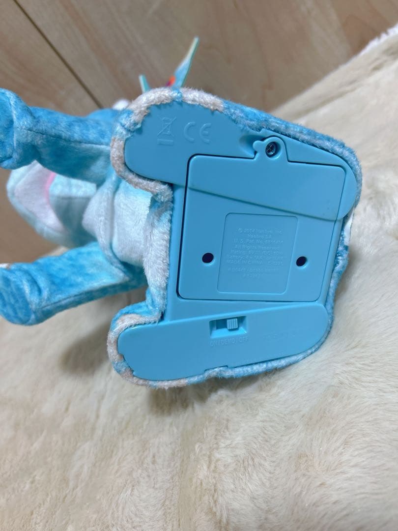 ファーリアル　トリケラトプス　人形　恐竜　FurReal ぬいぐるみ　レア　希少