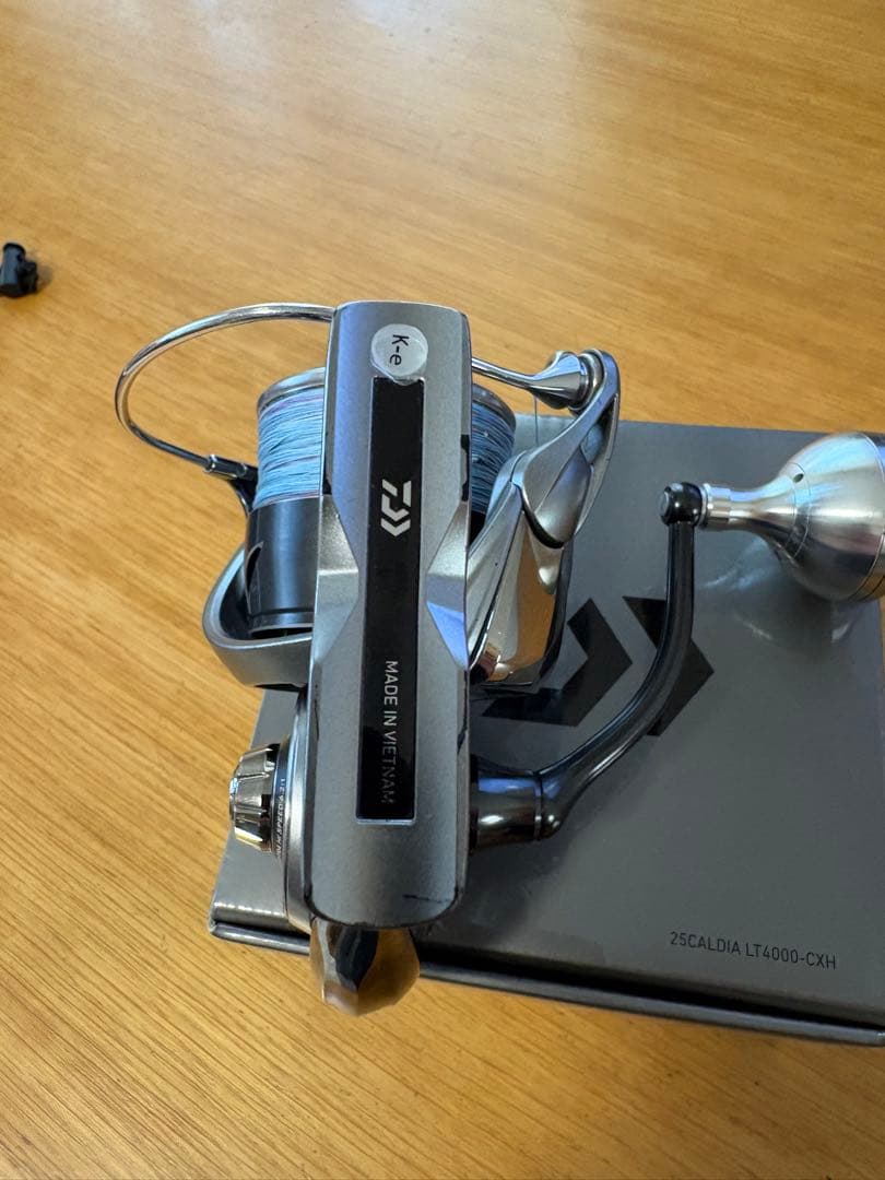 DAIWA 25CALDIA LT4000-CXH スピニングリール