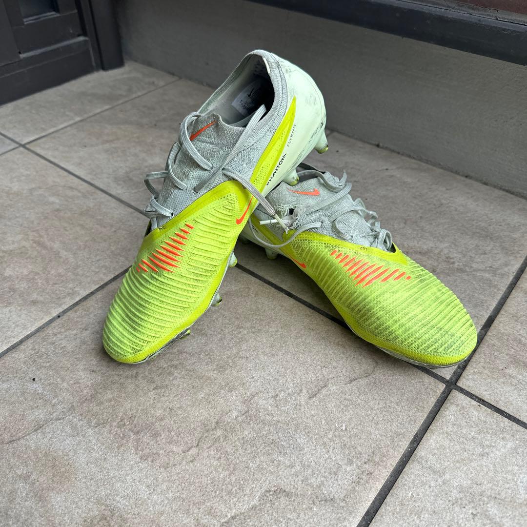 Nike ファントム　6 LOW エリート　AG
