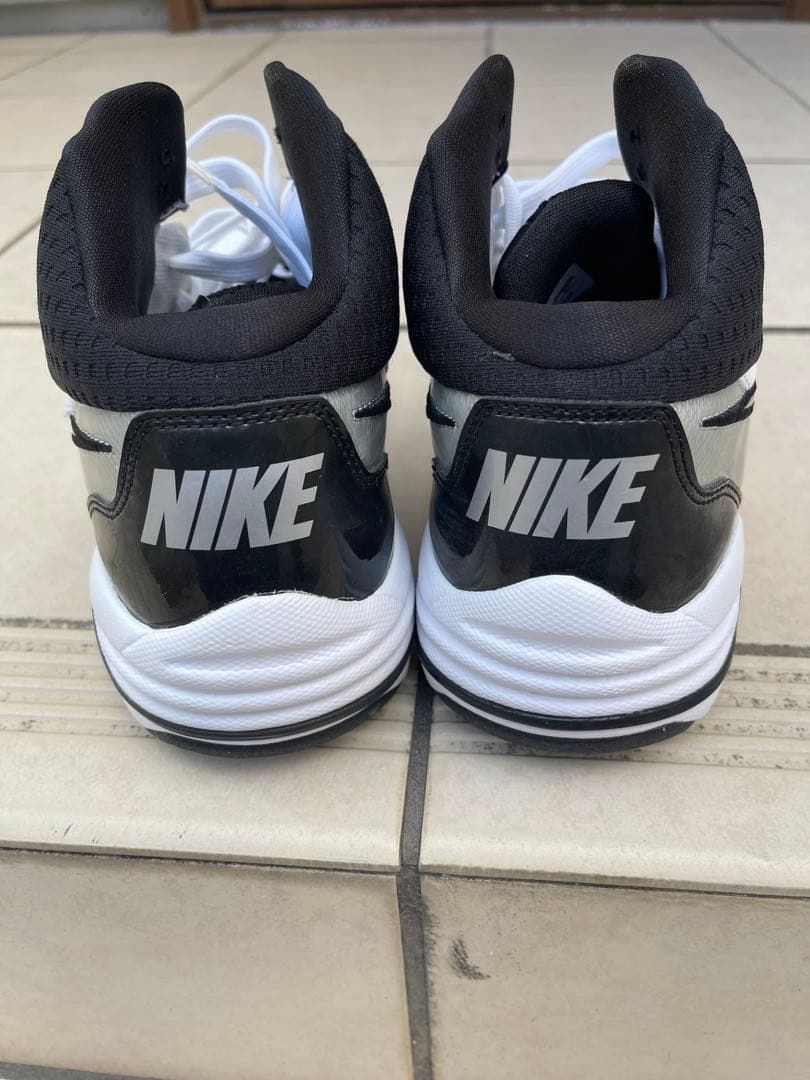 NIKE バスケットシューズ　エア ライトニング ４　27.0cm