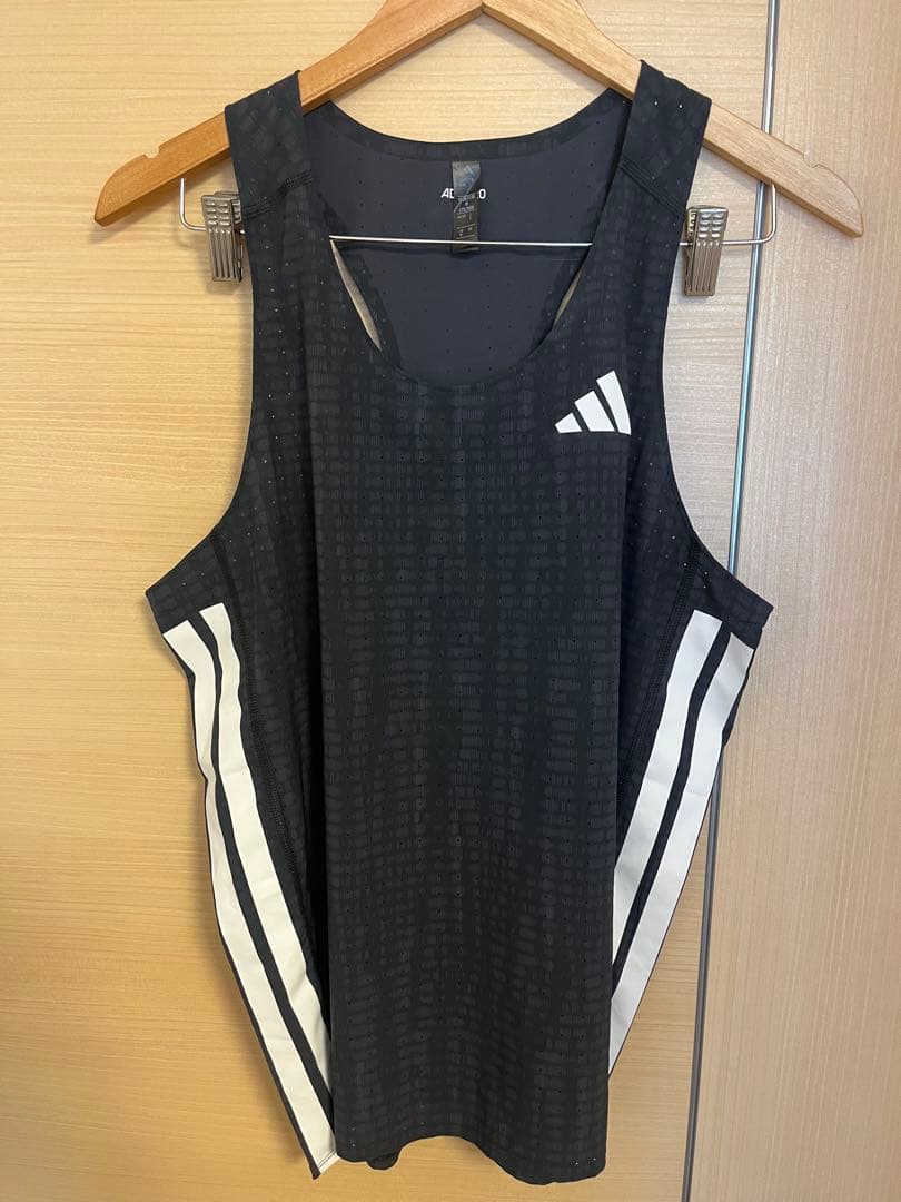 ス*ー様 ADIZEROランニングシングレット