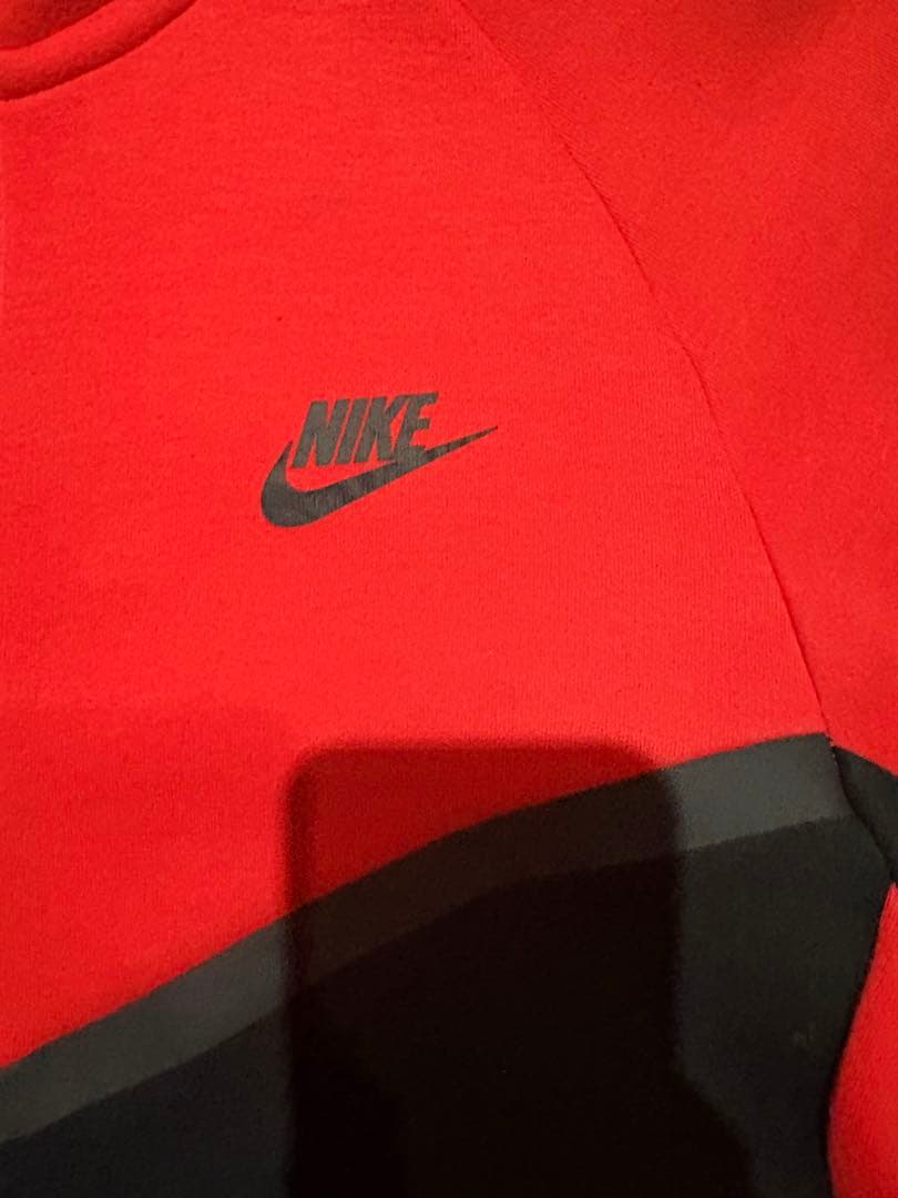NIKE テックフリース　赤黒　S 正規品　希少品